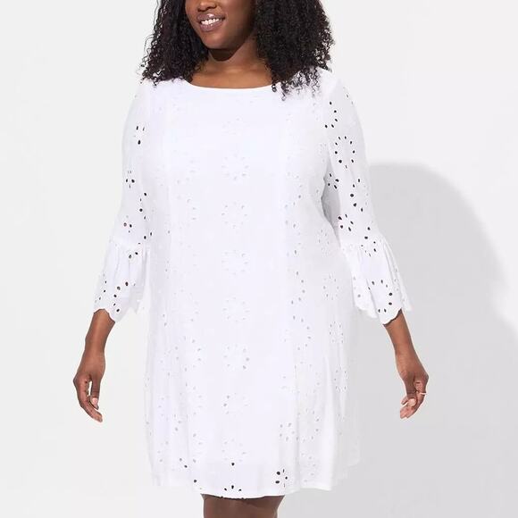 Torrid Plus Size 2 White Mini Woven Challis Embroidered Eyelet Bell Sleeve Dress - Picture 2 of 4